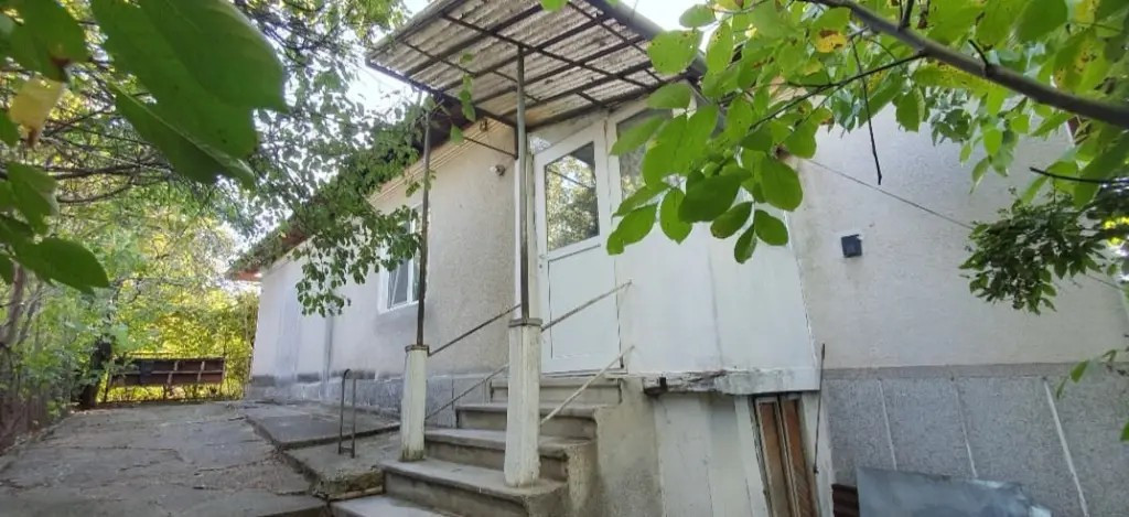 Casă 3 camere, garaj și teren - Ramnicu Vâlcea