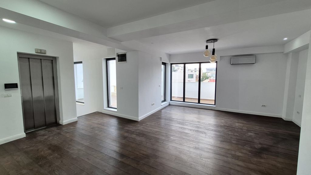 Apartament premium 2 camere 76,70 mp utili + terasa 17,50 mp Polona comision 0%