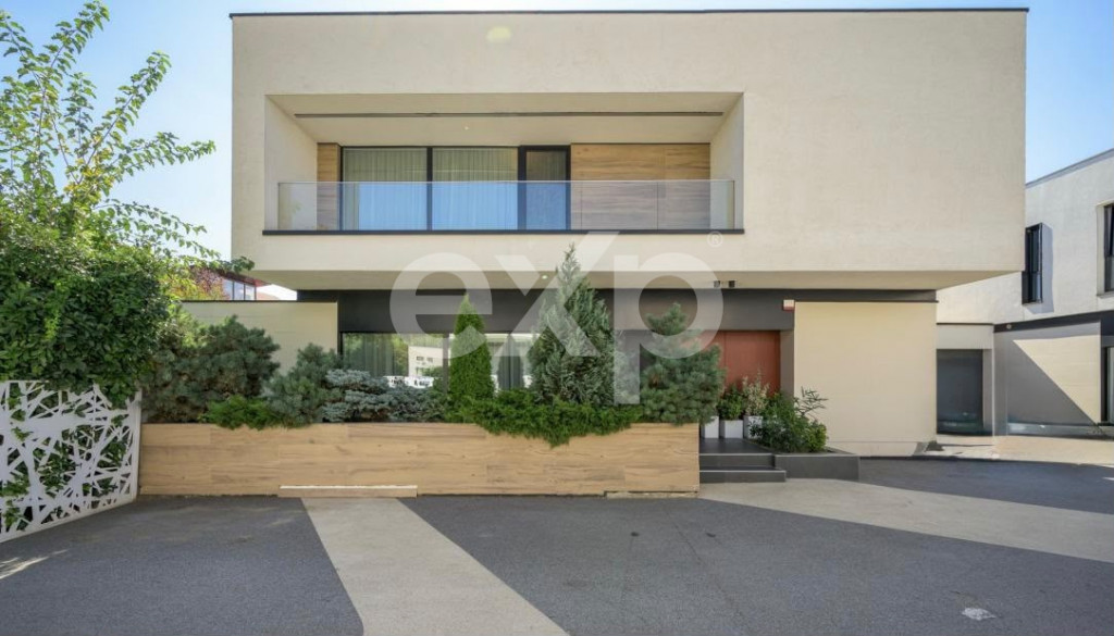 Vila 6 camere- Iancu Nicolae- comlex inchis, zona Cambridge