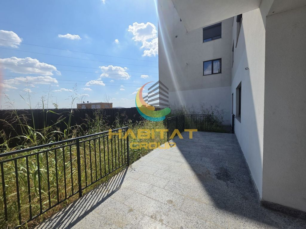 Apartament 2 camere / Curte proprie / gata de mutare