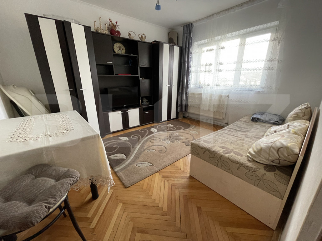 Apartament 3 camere decomandat, balcon și boxă 8 mp – Zo
