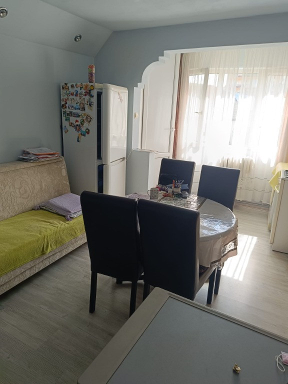 Apartament 2 camere et 1 Sens