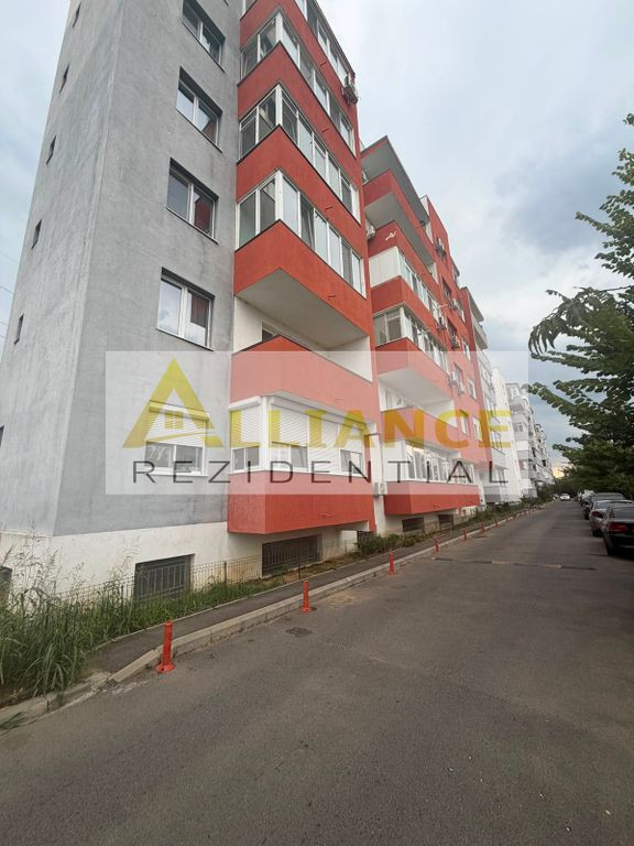 Ap.spatios,se poate merge pietonal la metrou.Mutare imediata.