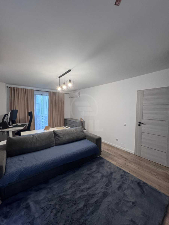 Se închiriază apartament cu 2 camere – zona Vivo