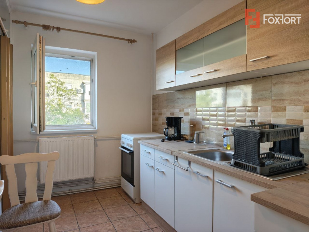 Apartament cu 3 camere 70 mp decomandat | Centrala Proprie |