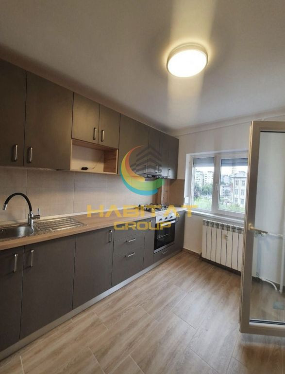 Apartament 3 camere mobilat 76 mp- Brancoveanu