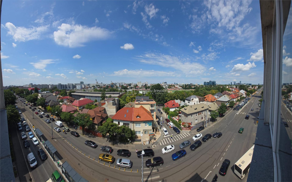 Parcul Circului langa bloc si metrou in capatul strazii! Apa