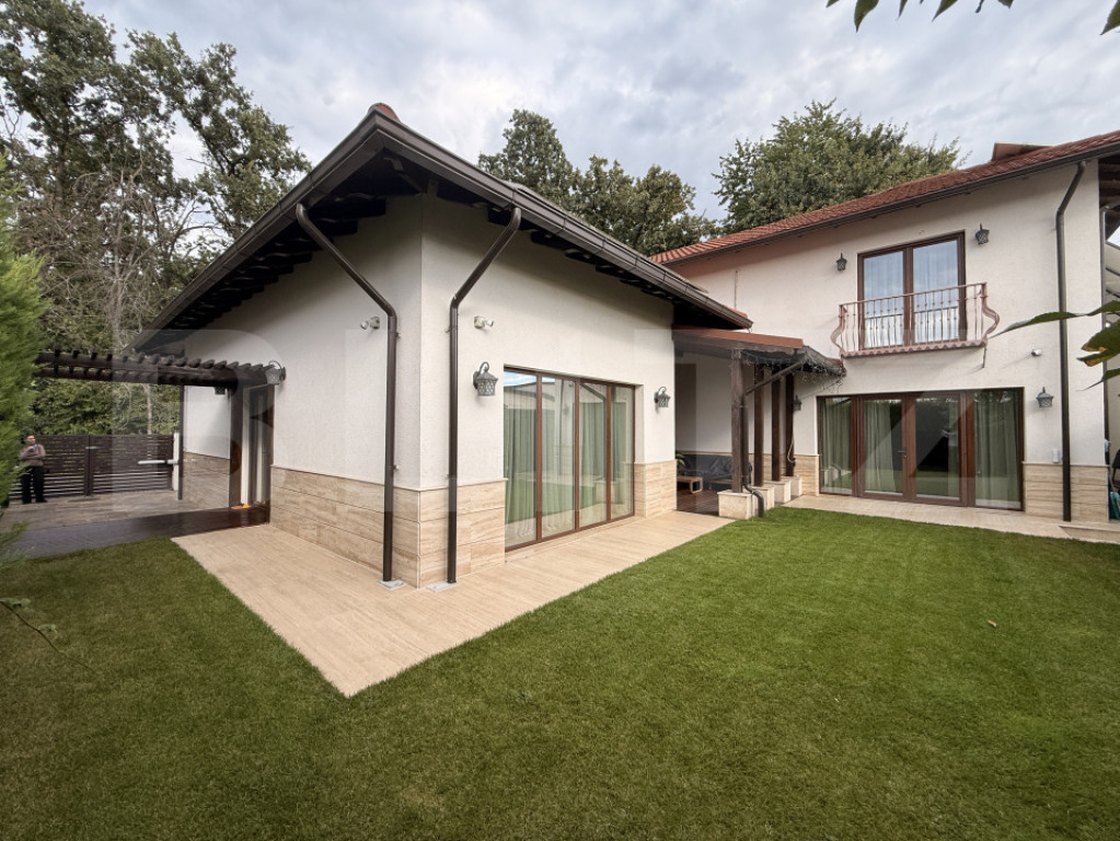 Vila arhitectura deosebita,exteriorul placat lemn marmura, Gageni