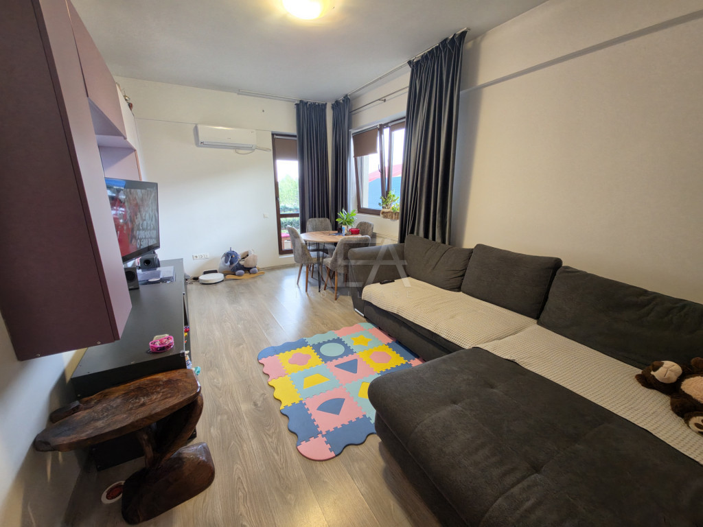 Apartament 3 camere | 73 mp | centrala proprie | Vedere catr