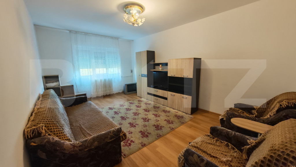 Apartament cu 2 camere, decomandat, Rogerius