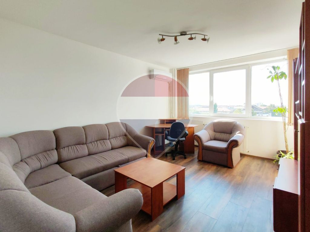 De închiriat apartament 2 camere și loc de parcare - Splaiul Crișanei
