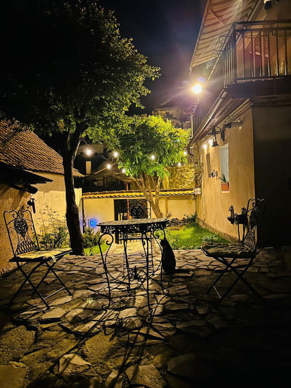 Garsoniera in mijlocul actiunii!!!-Centrul Istoric Brasov