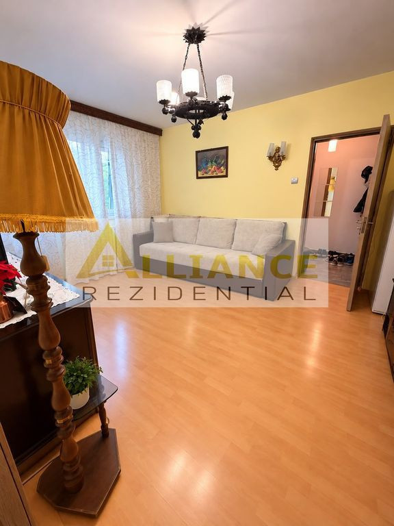 3 camere decomandate | 63 mp utili + 2 balcoane | Etaj 3/10 |