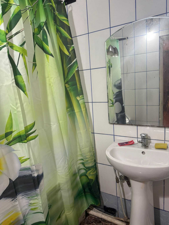 Brancoveanu metrou parter decomandat
