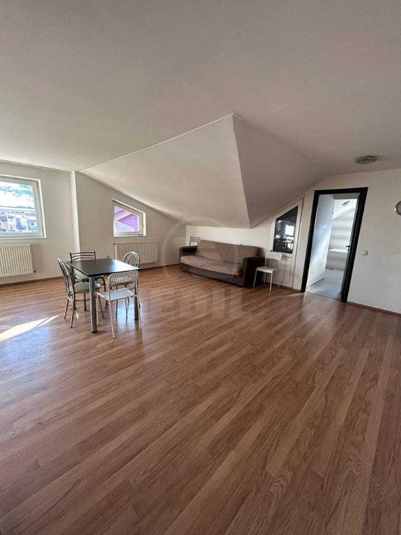 Apartament cu 3 camere, 92 mp, de închiriat în Florești – zona Eroilor