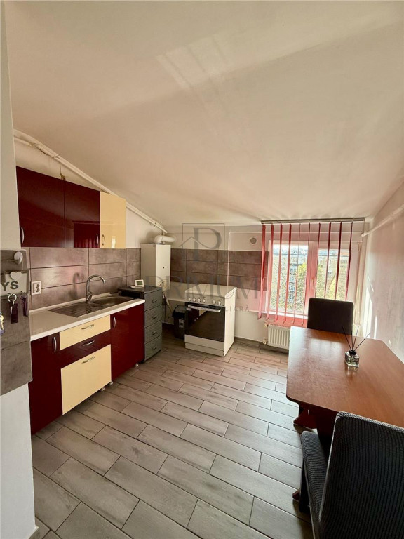Girocului, 2 Camere, Decomandat, Centrala Proprie, Clima