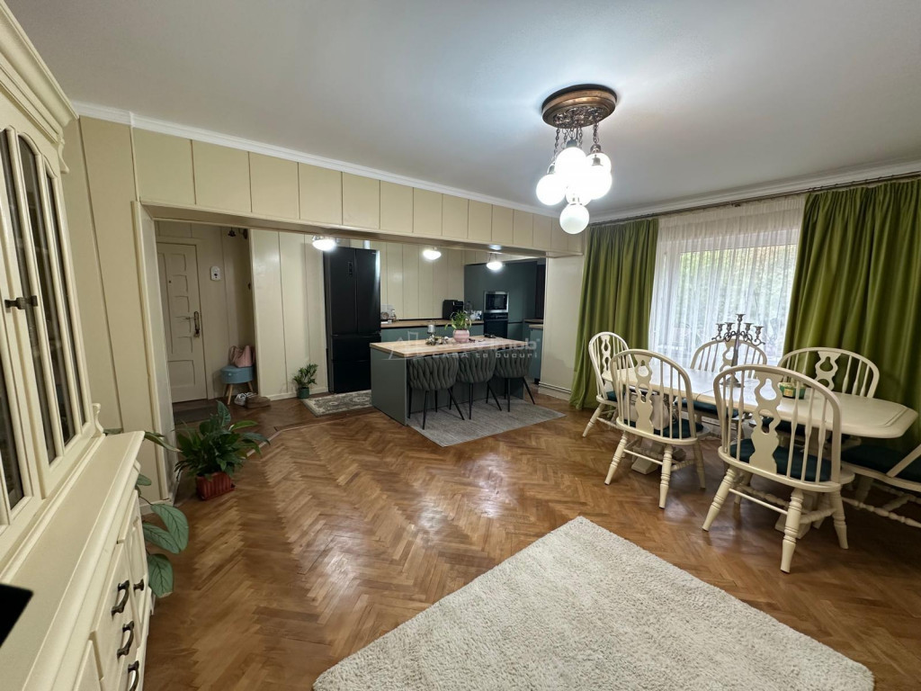 Resita, Apt.3 Cam.Decom.pe 2 nivele, V.Domanului