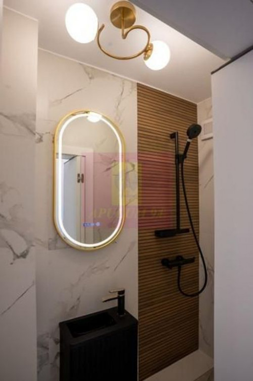 Apartament 3 camere, Rahova