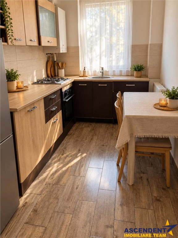 Apartament 2 camere decomandat, etaj2, Tractorul, Brasov