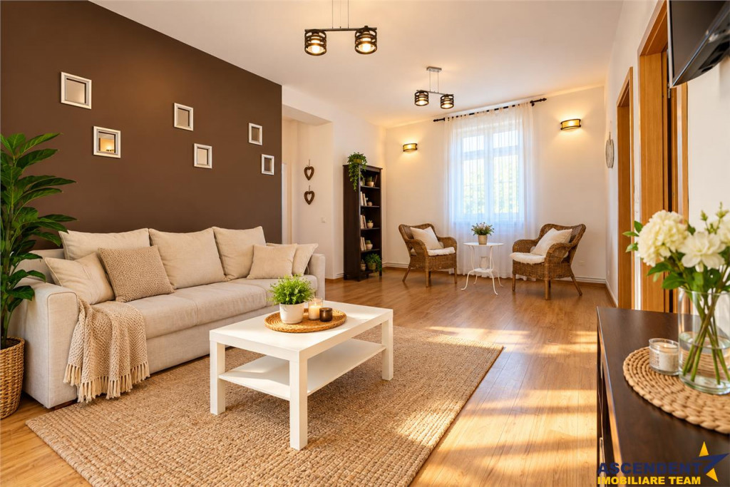 Casa 3 camere , mobilata-utilata Centrul Civic 500 Euro