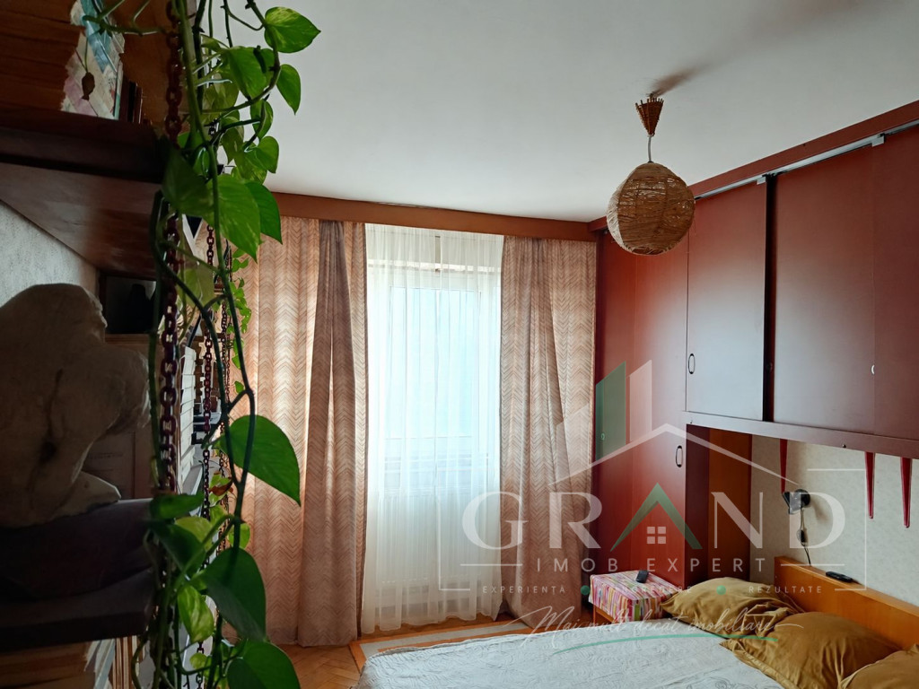 Ap 4 camere |Balcon |Zona Manastur-Parâng/McDonald’s/Petr