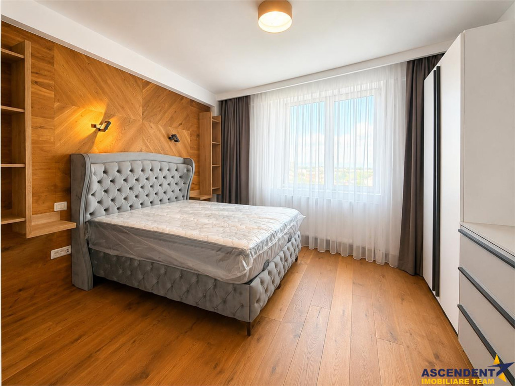 Apartament 2 camere, decomandat, cu parcare, etaj intermedia