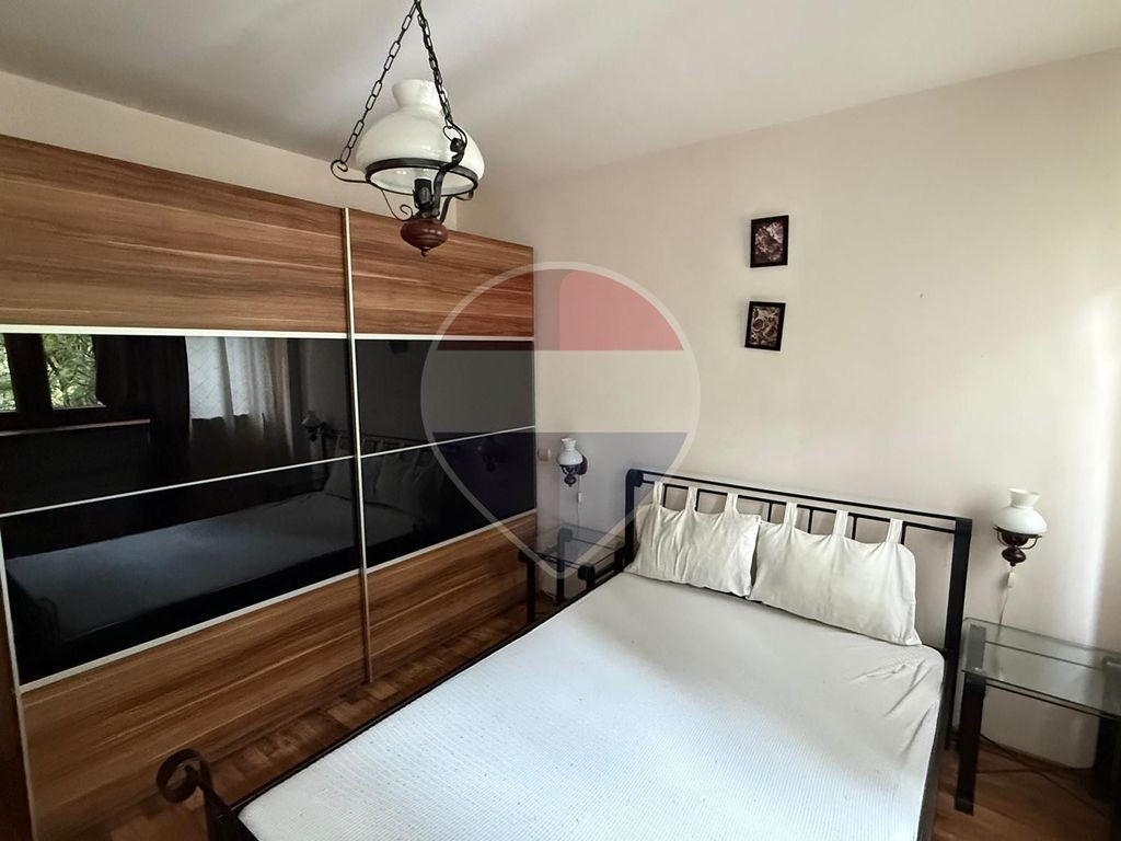 VANZARE Apartament cu 2 camere in zona Favorit Drumul Taberei