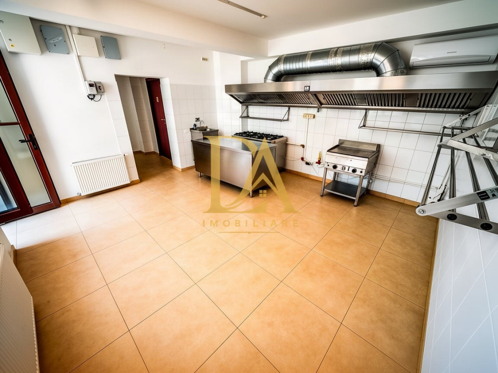 Spatiu comercial de inchiriat Centrul vechi