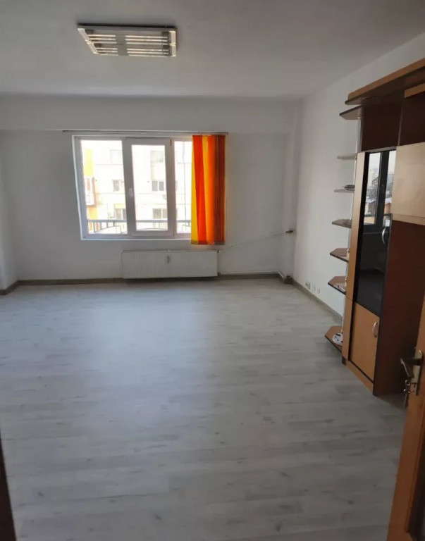 3 Camere Calea Călărași - Muncii
