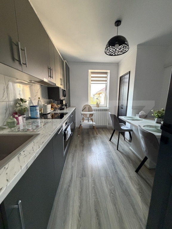 Apartament cu 3 camere bloc vila