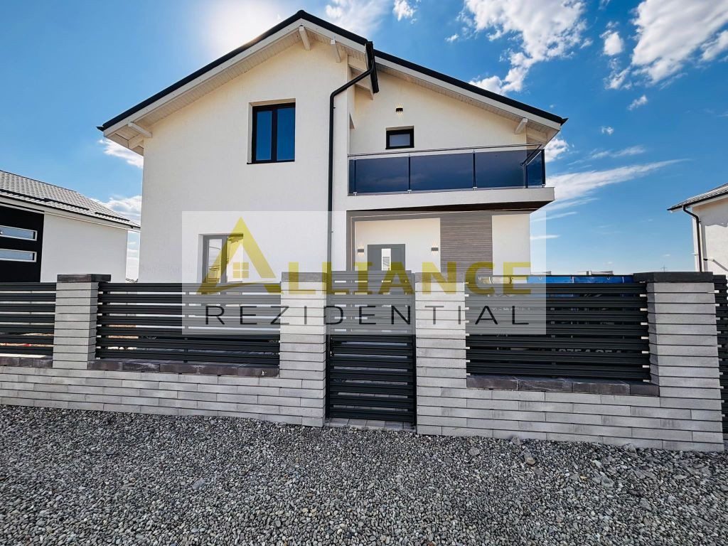 Vila moderna cu mansarda- 4 camere- Teren 390 mp-STR Miorita