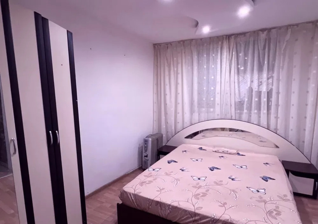 Garsoniera la casa cu curte - Copou