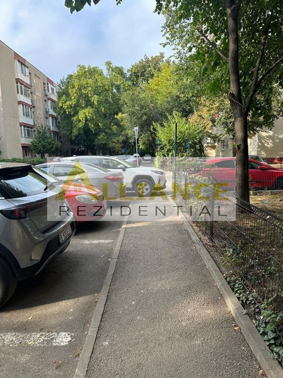 De vanzare | Garsoniera 25 mp | Metrou Piata Sudului – 10 min