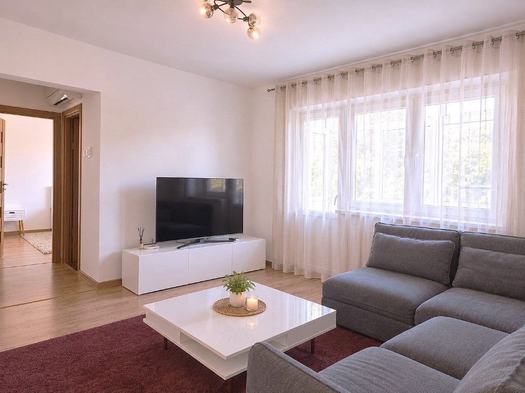 Apartament de inchiriat, cu Centrala Termică Proprie, zona Centru Arad