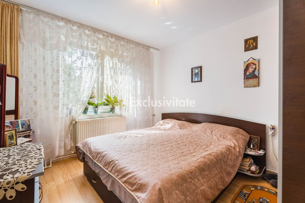 2 camere decomandat Crangasi