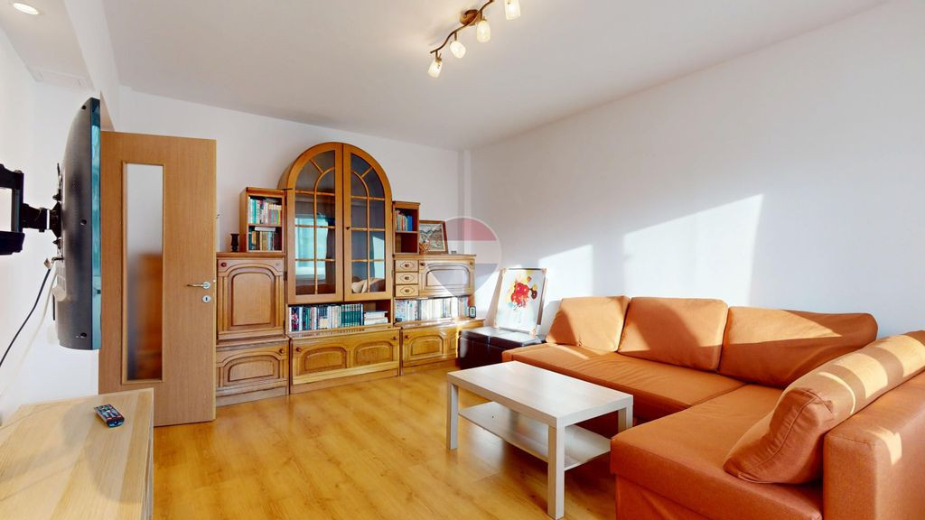 Apartament 2 camere, decomandat, zona Centrul Civic - str. Hărmanului