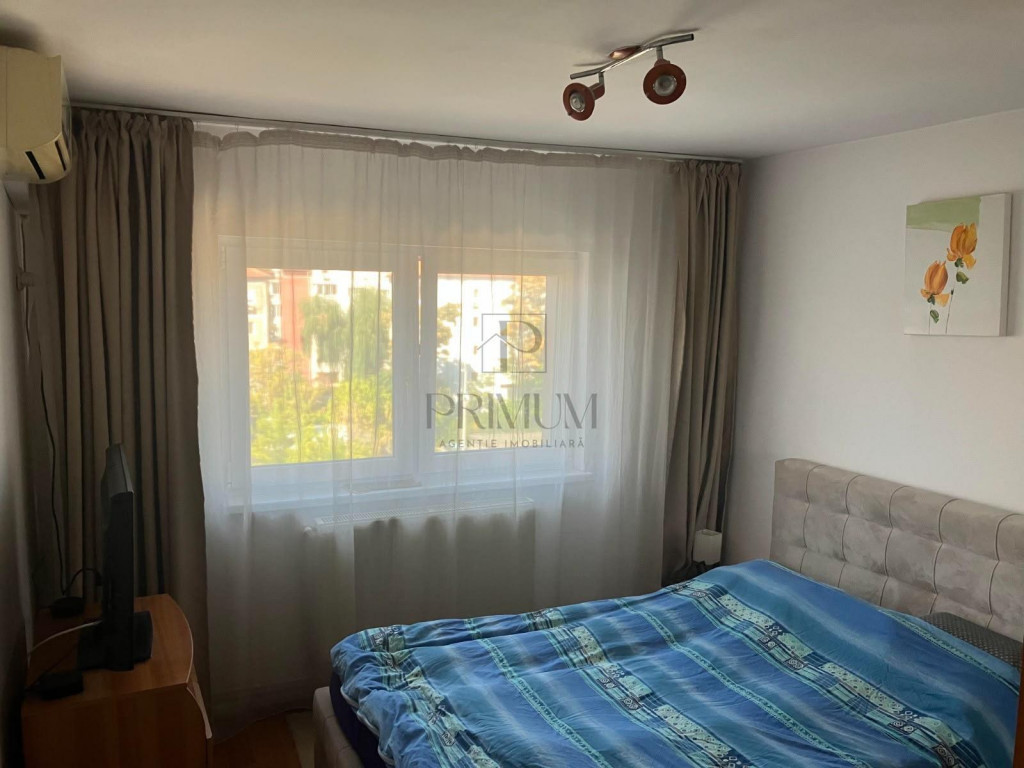 Aradului - 2 Camere - Decomandat - Centrala proprie - Bloc i