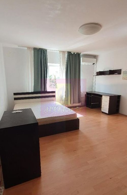 VAnzare apartament 3 camere Unirii Zepter-adiacent