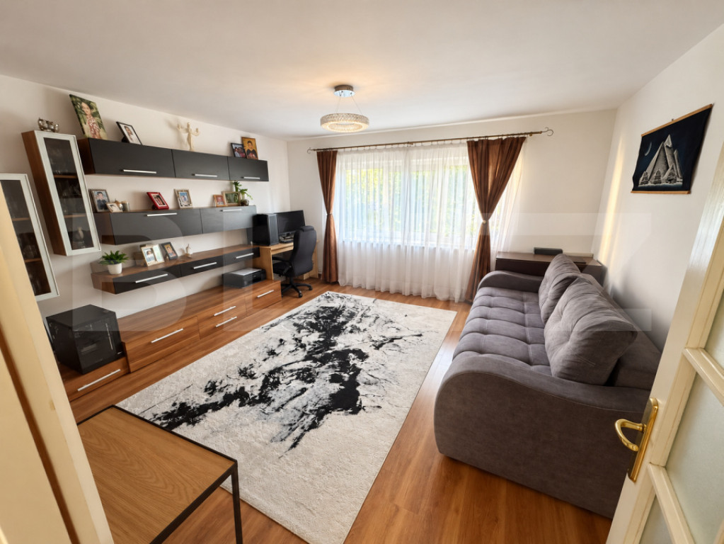 Apartament de 3 camere, 77.77 mp, zona Stefan cel Mare