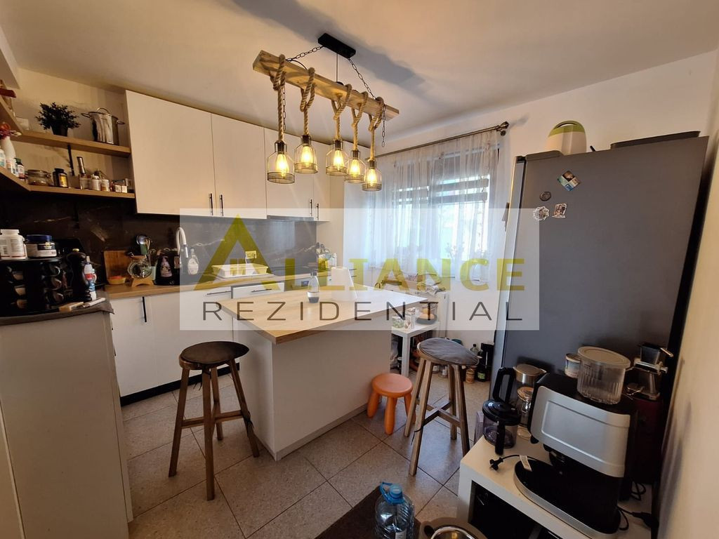 VILĂ TIP DUPLEX SMART CU PANOURI FOTOVOLTAICE