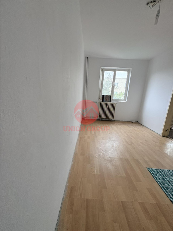 Apartament 2 Camere Semidecomandat Zona Inel 2
