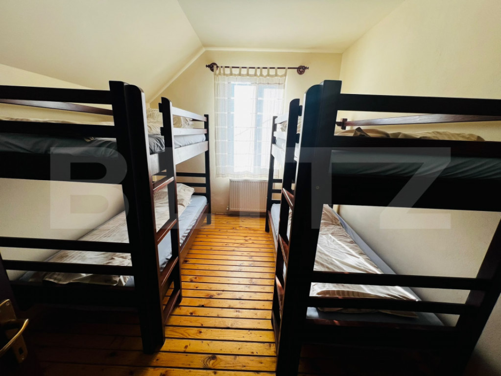 Casa de inchiriat pentru muncitori , 5 camere , 130 mp , 450