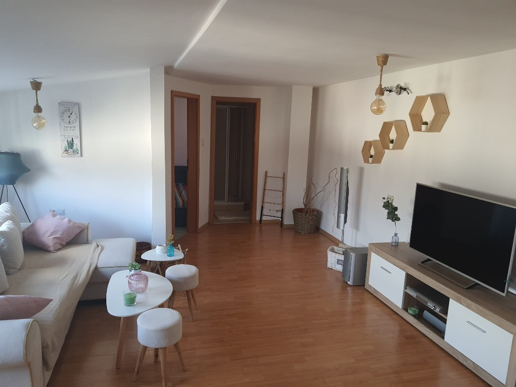 Apartament 4 camere Plopilor etaj 4 cu scara interioara