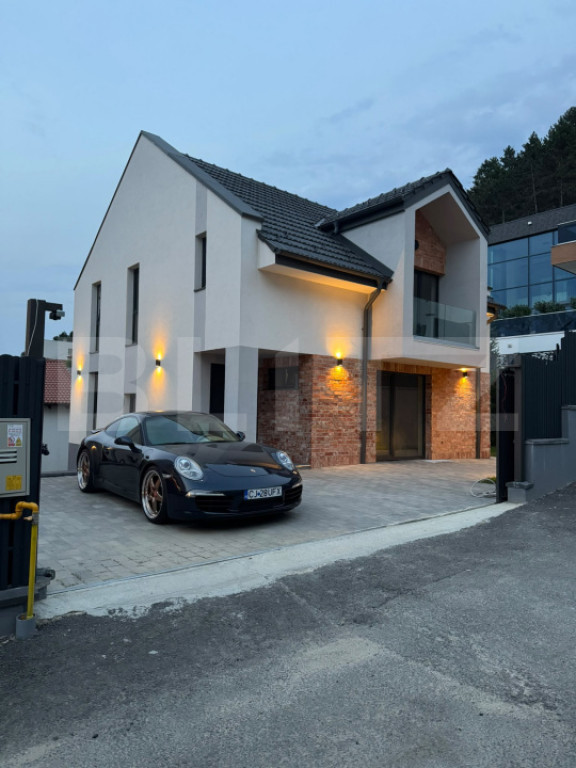 Casa individuala smart, 200 mp, 300mp teren, garaj, construc