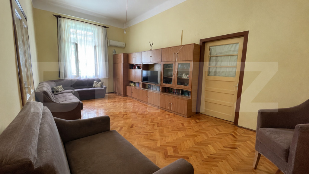 Apartament cu 2 camere de vanzare, 74 mp, lângă Tribunal,