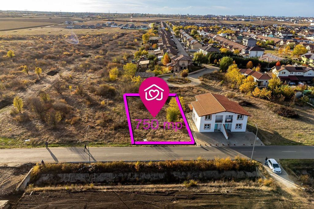 Teren 750 mp cu toate utilitățile | Via Carmina | 100 €/mp