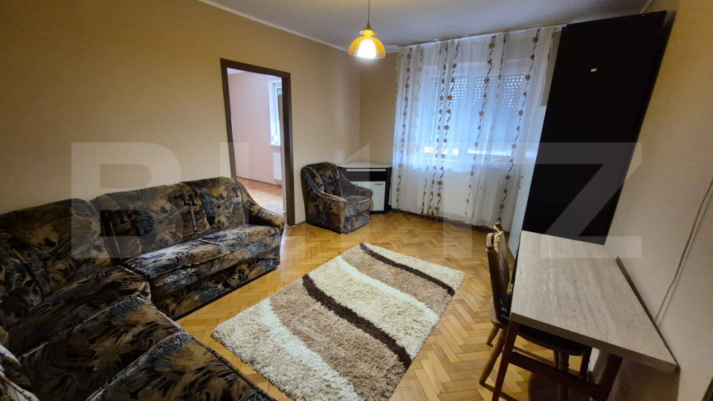 Apartament cu 2 camere de inchiriat, 64 mp, Central, langa T