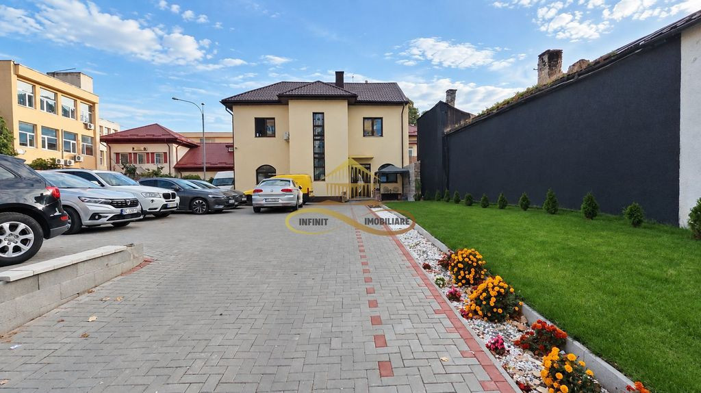 Casă de închiriat – ultracentral | Parter + Etaj separate |