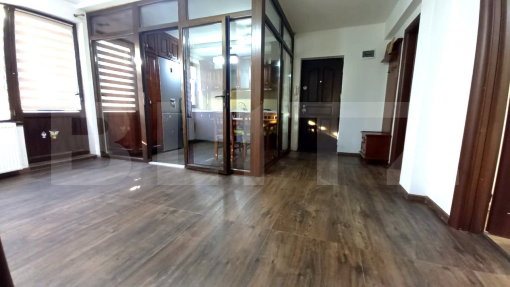 Blitz - Apartament 3 camere Europa, curte 49 mp, parcare!