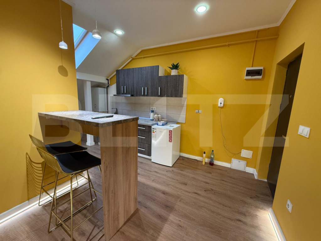 Apartament 3 camere, Ady Endre